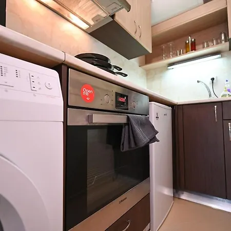 Romance Studio-steps From Thesea Apartmán *