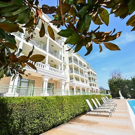 Romance Studio-steps From Thesea Apartmán Varna