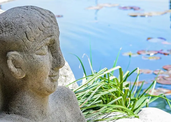 Апартамент Romance Studio-steps From Thesea Варна