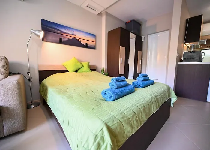 شقة Romance Studio-steps From Thesea *